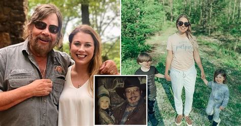 Lesbea while her husband's away. Hank Williams Jr.'s Daughter Passed Away After Car Crashed ...