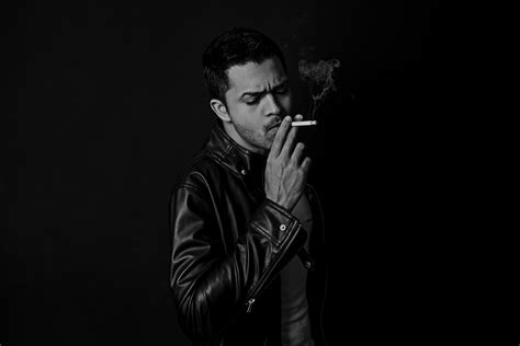 Fotos Gratis Hombre Música En Blanco Y Negro De Fumar Oscuro
