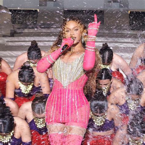Beyonce All Set For A Tour After Six Years Love