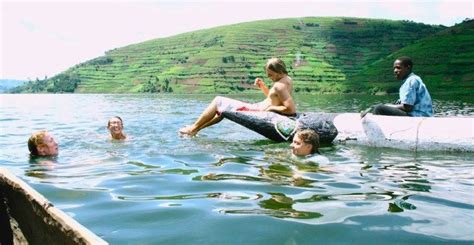 Island Lovers Vacation On Ugandas Natural Wonder Lake Bunyonyi