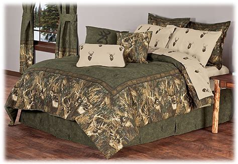 This powhattan reversible comforter set gives you two great options for your bedroom ensemble, allowing you to easily switch up your bed's look simply by flipping the comforter around. Browning Whitetails Collection Bedding | Home decor, Bed ...