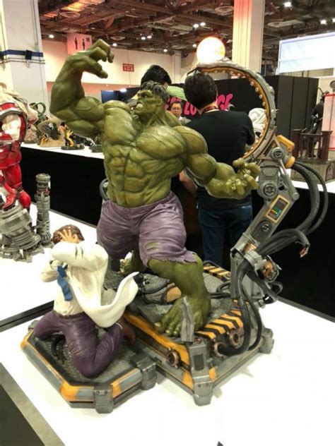 Xm Studios Marvel Premium Collectibles Hulk Transformation 14 Sc