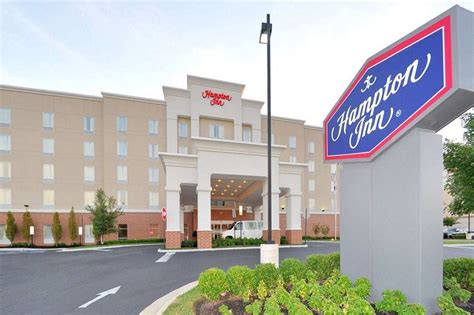 Since its first hotel opened in memphis, in 1984, hampton inn by hilton has expanded to more than 1,800 locations across the united states and more than 75 other locations around the world. Hampton inn & suites Logos