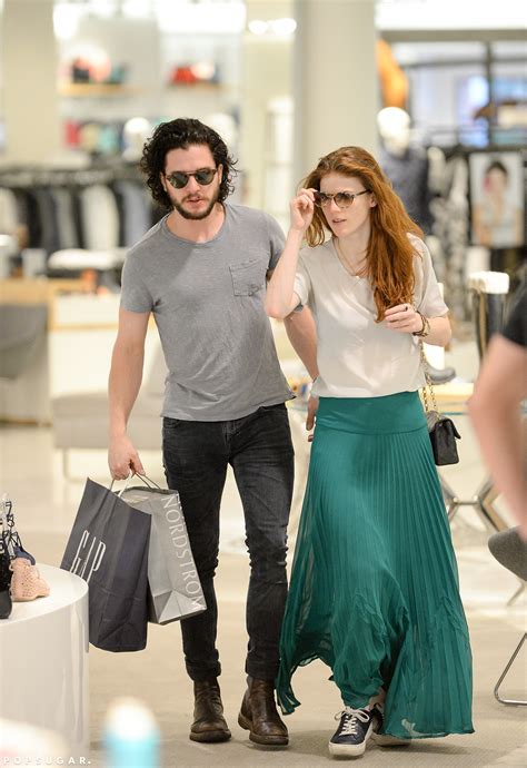 Celebrity And Entertainment Kit Harington And Rose Leslie Kiss And Hold