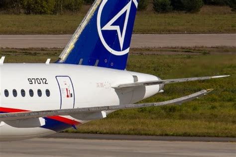 Sukhoi Superjet With Horizontal Winglets Gets Approval From Russias