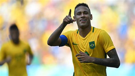He is an actor and director, known for xxx: Neymar: "Ha vuelto el Brasil que todos respetan y admiran"