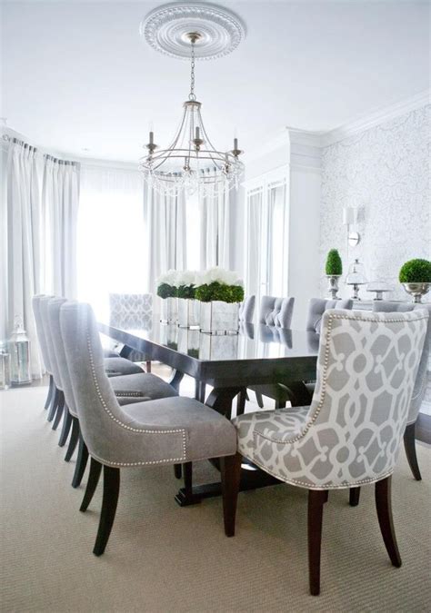 As the centrepiece of your dining room, it's important to get your dining room table absolutely right. Elegant Dining Room Ideas