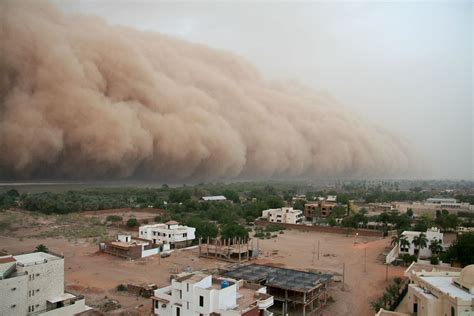 Intense Sand Storms In Photos 10 Pictures Memolition