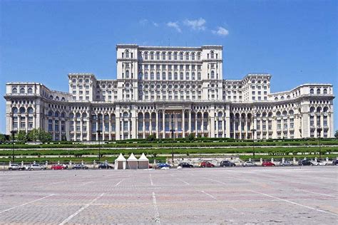 10 Largest Palaces In The World Depth World