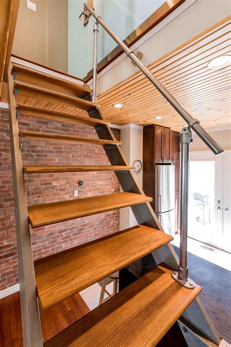 Shop wayfair for the best indoor stair railing. 25+ Indoor Railing Ideas Built Using Metal Fittings ...