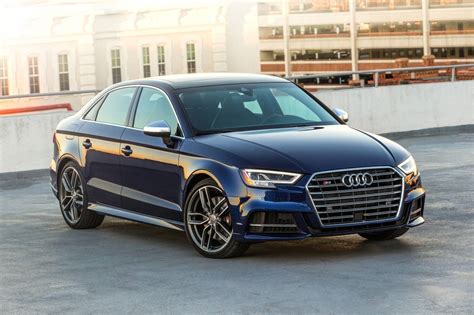 Audi s3 2018 features include transmission type (automatic/ manual), engine cc type, horsepower, fuel economy (mileage), body type, steering wheels & more. 2018 Audi S3 | iCarAutoLeasing