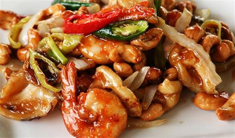 Seafood, shrimps, prawn, squid, scallop & crabs in chinese cooking. Traditional Chinese Prawns and Cashew Dish - Recipes for ...
