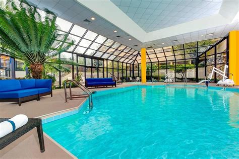 Learn more about the factors that determine your rates below. LEXINGTON GRIFFIN GATE MARRIOTT GOLF RESORT & SPA $84 ...