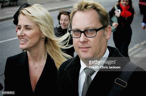 Comedien Vic Reeves Photos And Premium High Res Pictures Getty Images