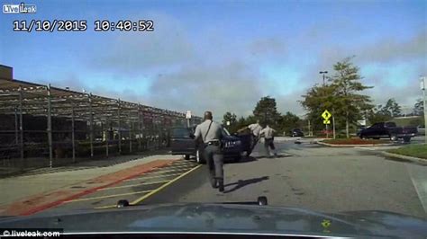 Police Dashcam Shows Walmart Shoplifter Shot Trying To Flee Daily Mail Online