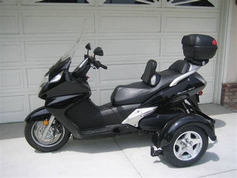 The 2018 honda silver wing abs motorcycle is used as an example on this page. 2012 HONDA SILVERWING 600 SCOOTER w/QUICK DETACH TRIKE KIT