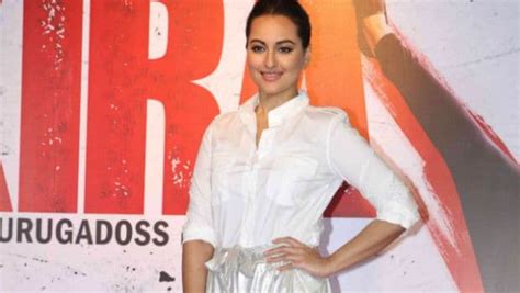 Sonakshi Sinhas Diet And Fitness Routine How She Lost 30 Kilos Ndtv Food