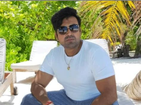 Ms Dhoni Actor Sandeep Nahar Found Dead After Leaving A Suicide Note And Video On Facebook