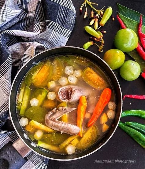 Garang asem ayam adalah salah satu yang terkenal dari sekian banyak resep legendaris dari tanah jawa. 6 Cara Membuat Garang Asem, Resep Masakan Jawa Tradisional ...