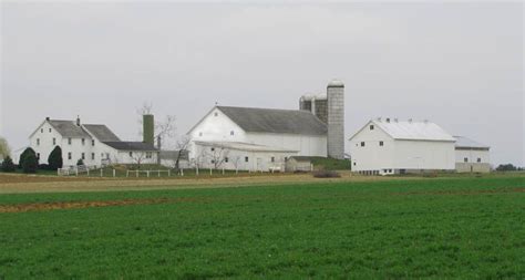 Huyard Farm Lancaster County Pa Lancaster County Pa Amish Farm Barns