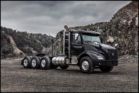 Blog Volvo Trucks New Vnx Series Is Heavy Hauls New