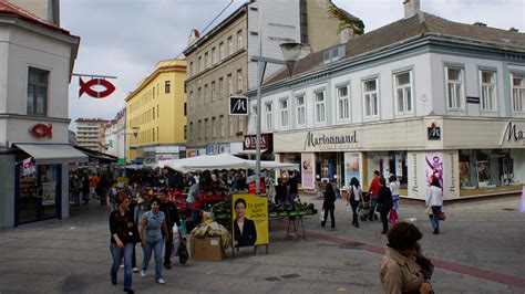 Schönbrunner straße 263 1120 wien: A BOLA E O TEMPO ( BARÃO JUNIOR ): FC Dynamo Meidling Wien ...