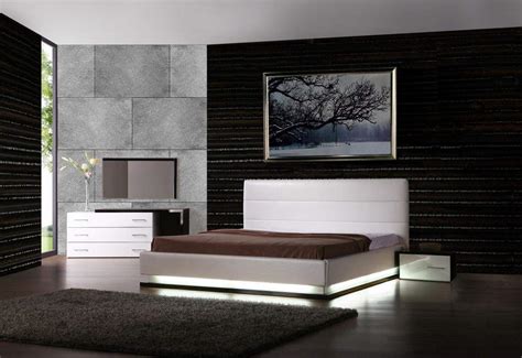 Modern bedroom furniture successfully finds its way into a number of bedroom styles ranging from those. Exotic Leather Modern Contemporary Bedroom Sets feat Light ...