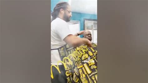 Man Gets Blow Job Barber S Youtube