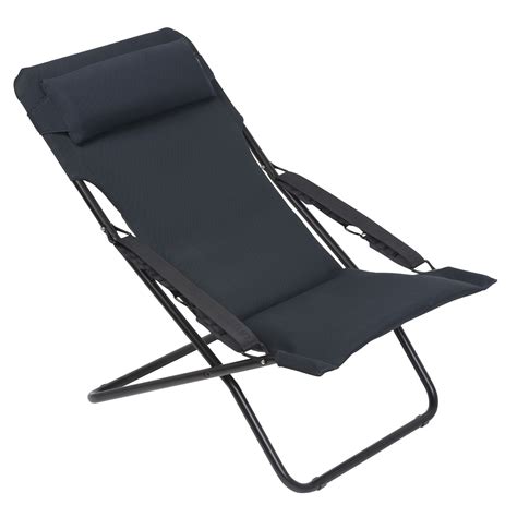 I have put together a top 10 list of the most comfortable outdoor lounge chairs for your backyard. Most Comfortable Folding Chair - HomesFeed