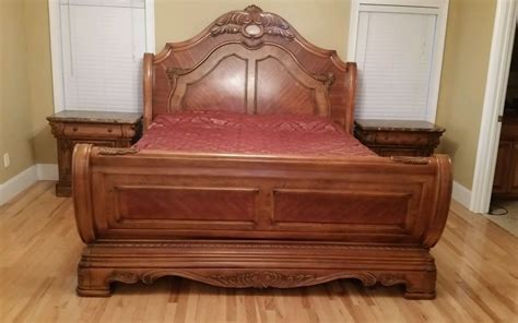 12 footboard center panel height: Collezione Europa Bedroom Set | Home Designs Inspiration
