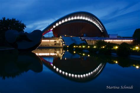 1 2 3 das haus der kulturen an der lübecker parade besteht seit 20. Haus der Kulturen der Welt Foto & Bild | architektur ...