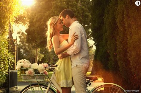 8 Différences Entre Les Comédies Romantiques Et Notre Vie Amoureuse
