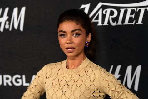 Sarah Hyland Works Out Naked To Hate Herself