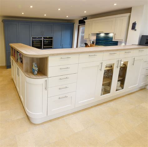 Traditional Shaker Kitchen Midas Kitchens