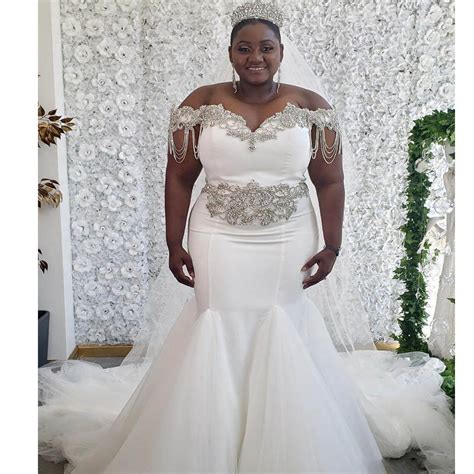 Newly Crystals African Mermaid Wedding Dresses 2021 Plus Size Black