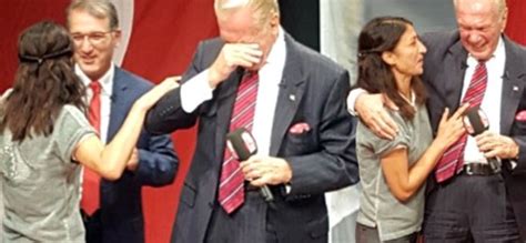 Yeliz yeşilmen'den eşi ali uğur akbaş'a: Uğur Dündar canlı yayında gözyaşlarına boğuldu