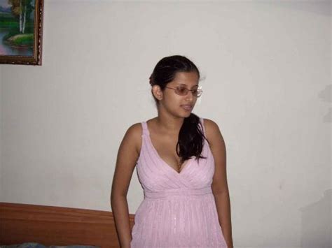 Sl Actress Images Sri Lankan Upcoming Sexy Model Hot Photo Collection