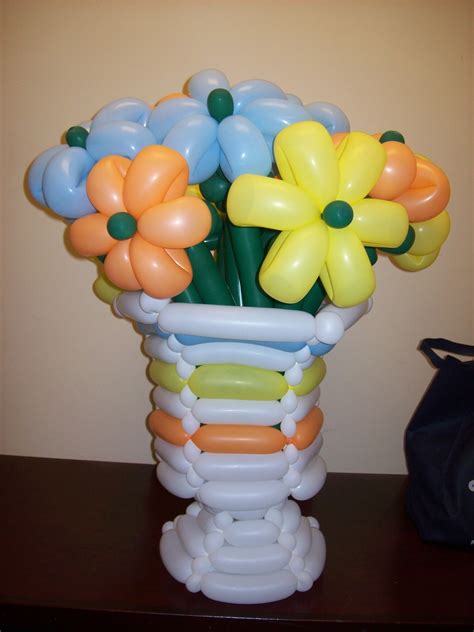 Balloon Flowers And Vase Balloon Flowers Balloons Balloon Art