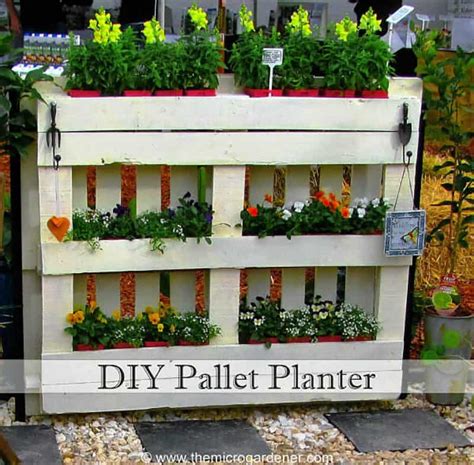 21 Spectacular Recƴcled Wood Pallet Garden Ideas To Diy