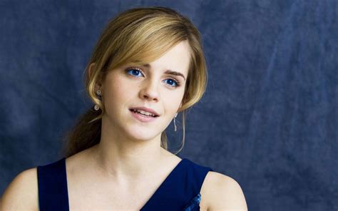 Emma Watson Beauty Look Wallpaper