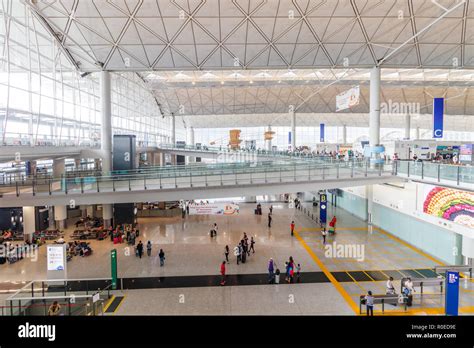 Inside Hong Kong International Airport Stock Photo Alamy