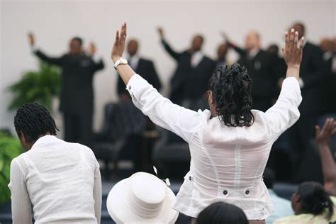 hvorfor kvinder er så integrerede i den sorte kirkekultur