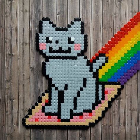 Nyan Cat Pop Tart Cat Meme Perler Beads Beadsmeetgeeks Bügelperlen