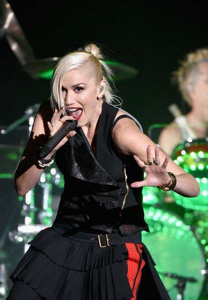 Pin On Lets Talk About Gwen Stefani