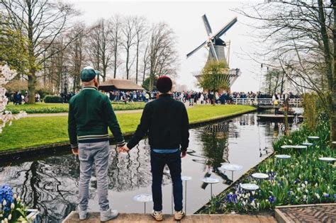 Keukenhof Tulip Blossom Holland 2023 Gay Couple Travel Guide