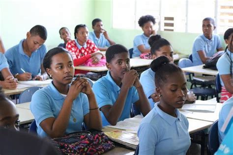 Los estudiantes tienen derecho a una educación integral, científica, técnica, humanística y cultural. EDUCACIÓN - Educa precisa que estudiantes dominicanos ...