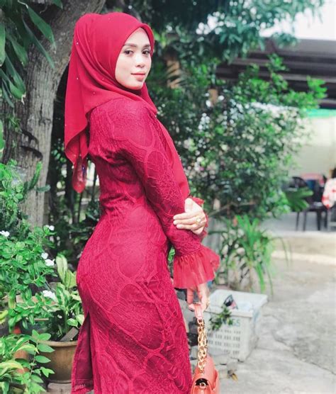 Awek Melayu Kebaya Awek Comil