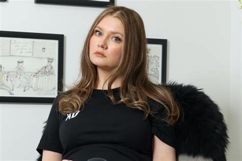 Anna Delvey Talks Amazon Shoes In Prison And Selling Art For Money
