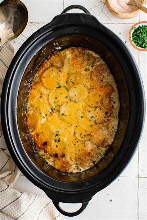 Crockpot Scalloped Potatoes - The Salty Marshmallow