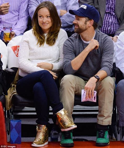 Olivia Wilde And Jason Sudeikis Share Passionate Smooch At Basketball